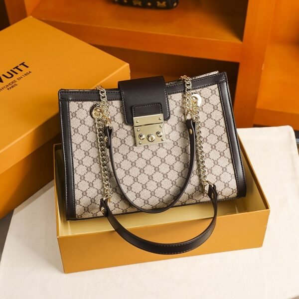 e406794f dc42 483d 83f9 66ac24b66055 trans.jpeg